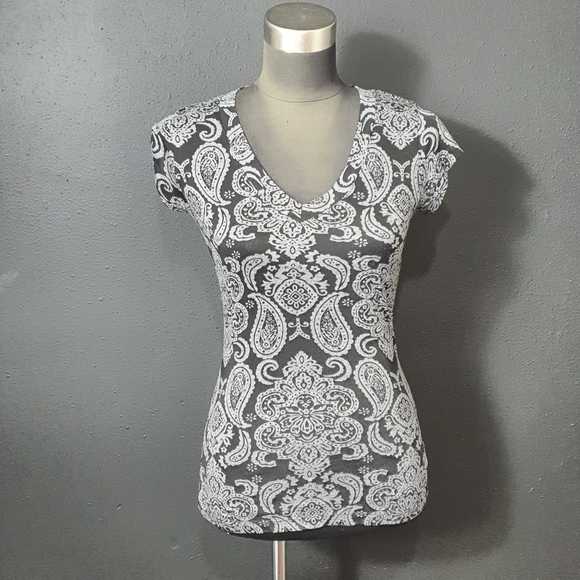 Balance Collection Top - Picture 1 of 5